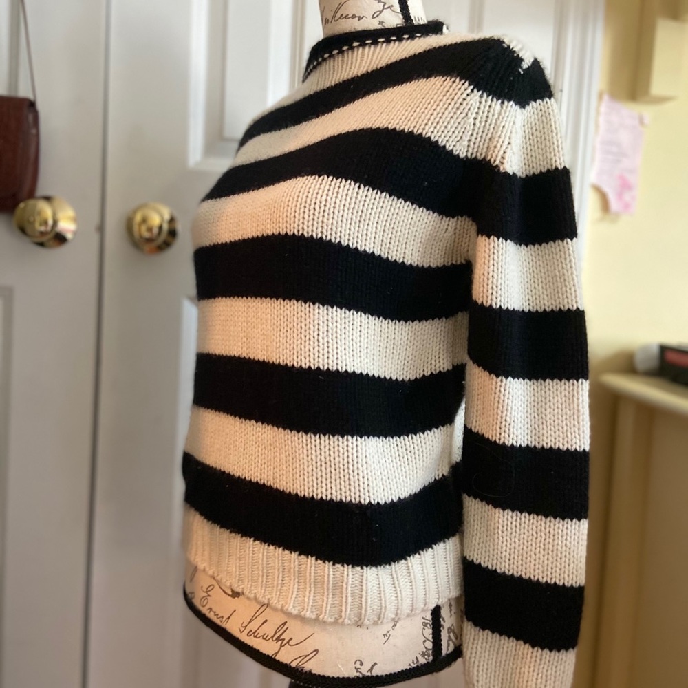 SEA BLUE BLACK AND WHITE STRIPE SWEATER